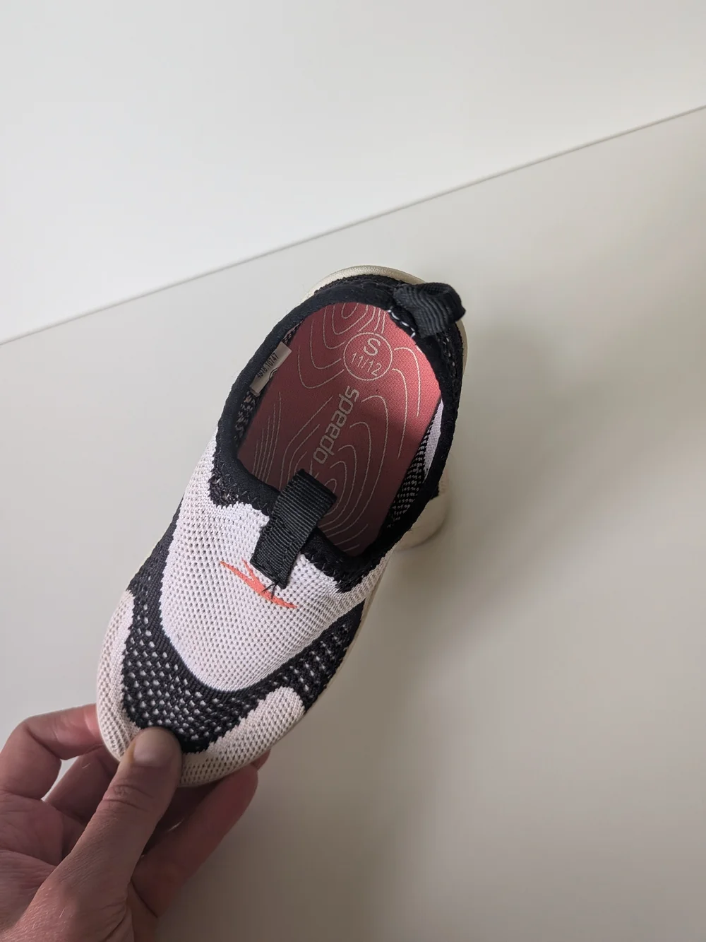 Speedo Surf Strider Kids Water Shoes Black and White 11/12